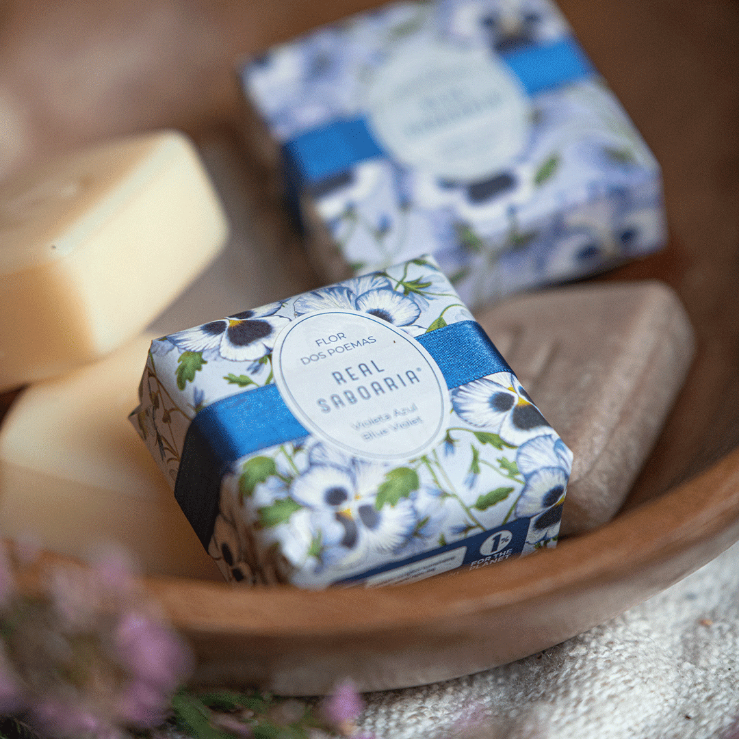 hydrating vegan hand soap by real saboaria - Flower of poems Collection