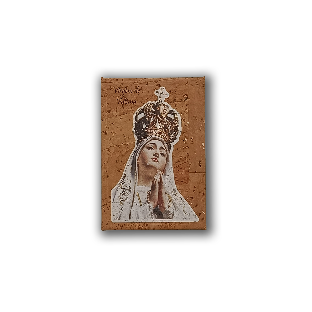 The New Jamp "Our Lady of Fatima Painting on Cork - Fridge magnet" features the Virgin of Fátima in prayer, with a white veil and gold crown on a brown background, crafted as an eco-friendly accessory.